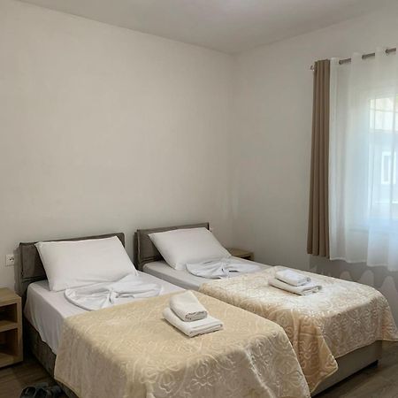 Serenity Guesthouse Тети Экстерьер фото